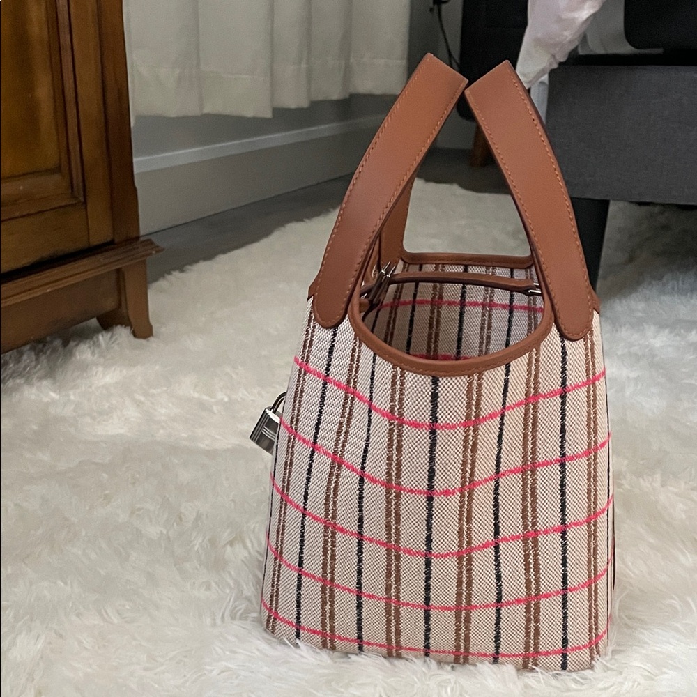 Hermes Tan and White Checkered Tote Bag - Picture 14 of 14